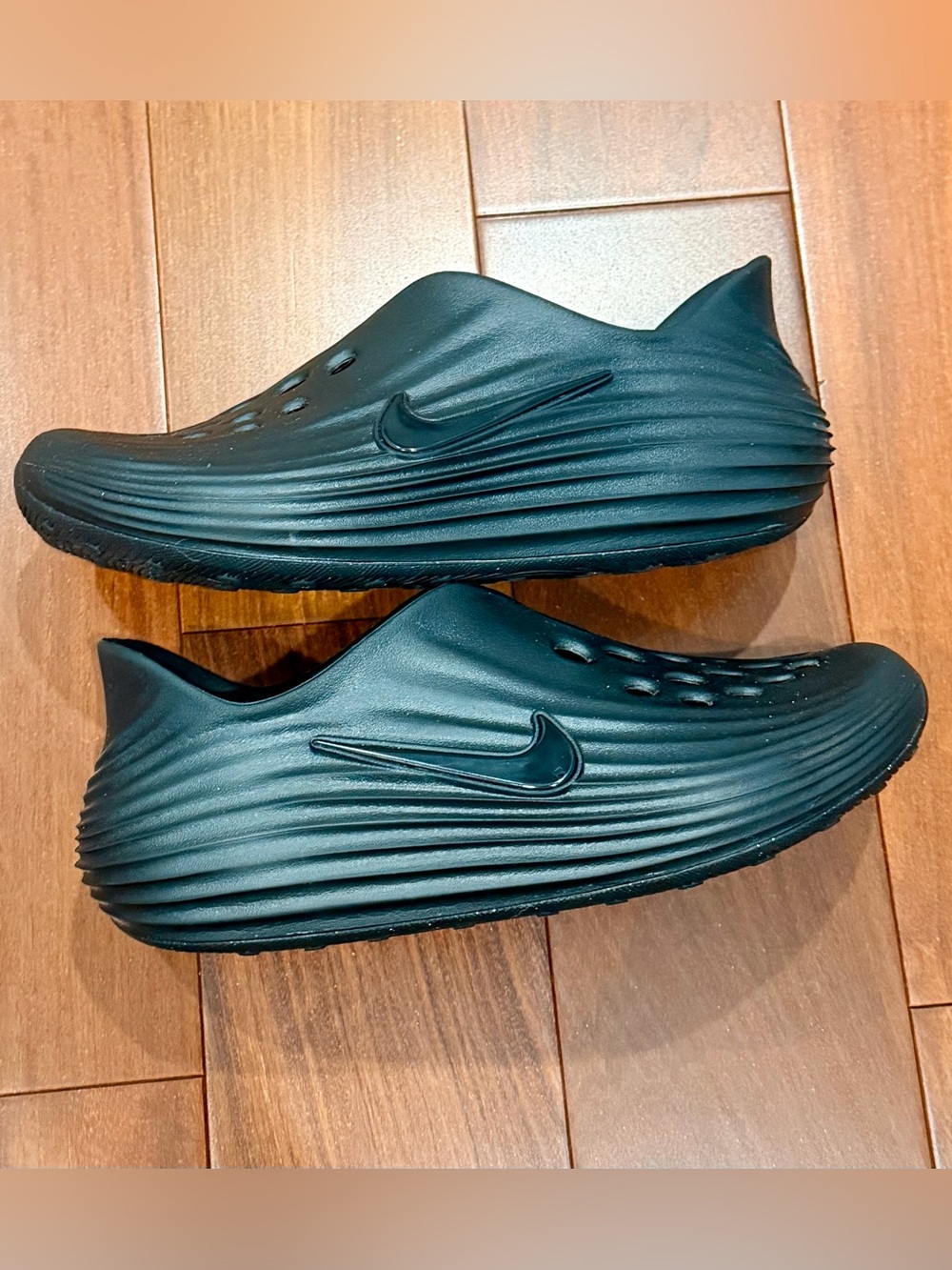 Nike ReactX Rejuven8 - Picture 3 of 8